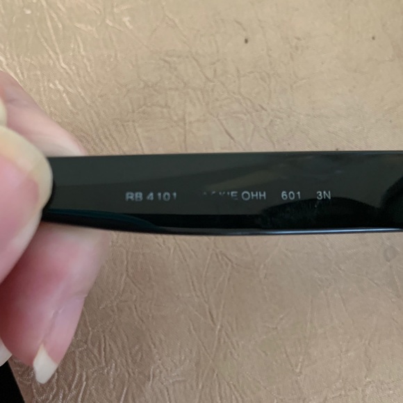 Ray-Ban | Jackie OHH Sunglasses With Case | EUC - Picture 7 of 7